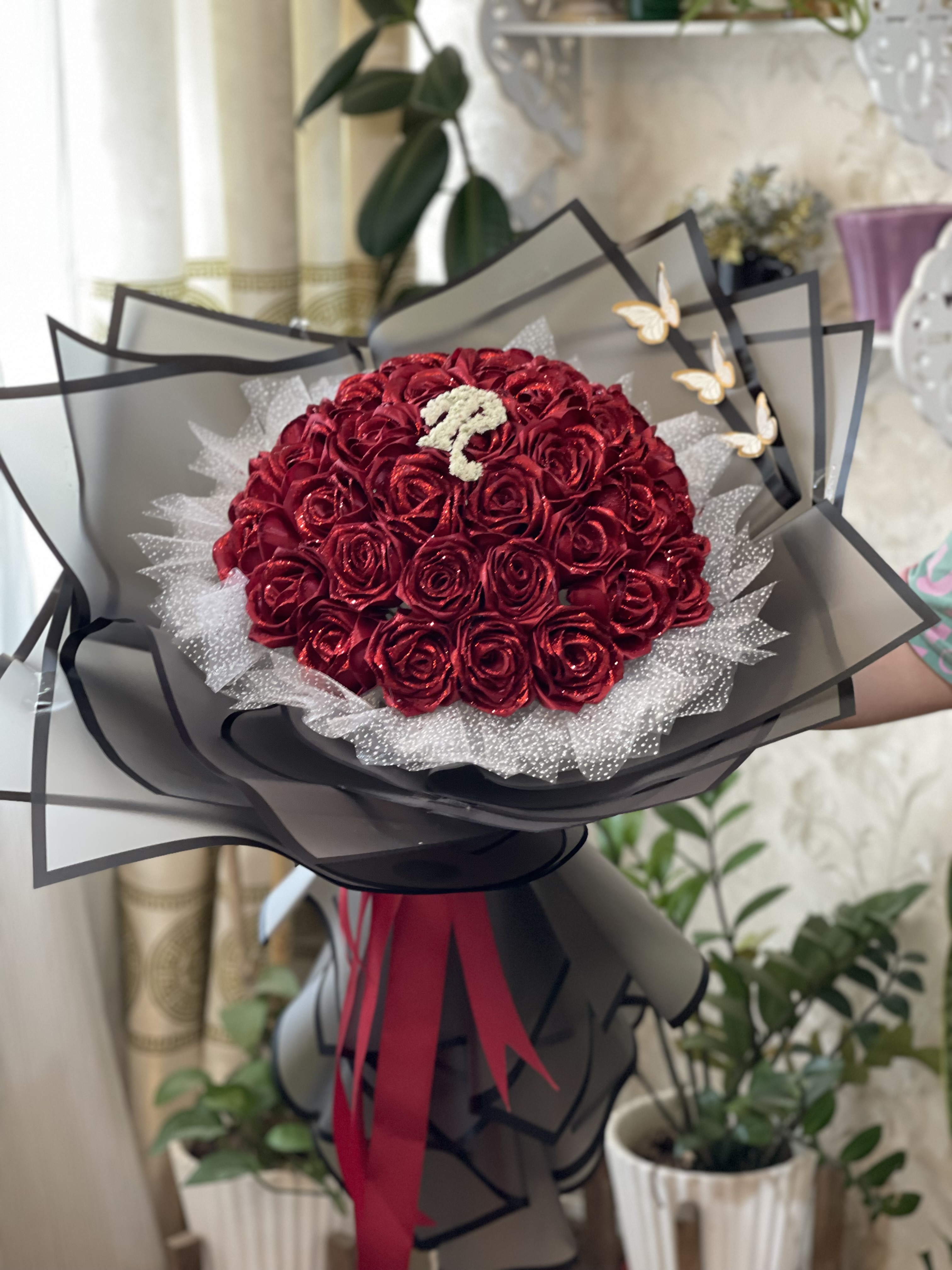 دسته گل روبانی ۳۵ شاخه فول شاین